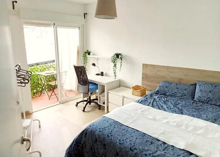 2bdr Y 1 Salon Bonito Y Practico En La Muralla Apartment Seville